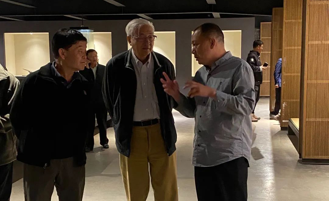 歡迎！北大最受歡迎校長參觀龍泉寶劍廠！